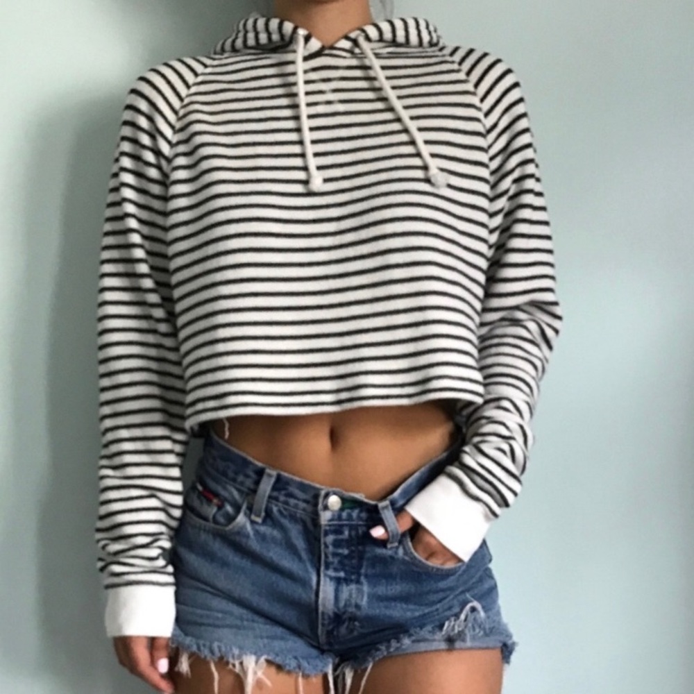 H&M STRIPED CROP HOODIE
